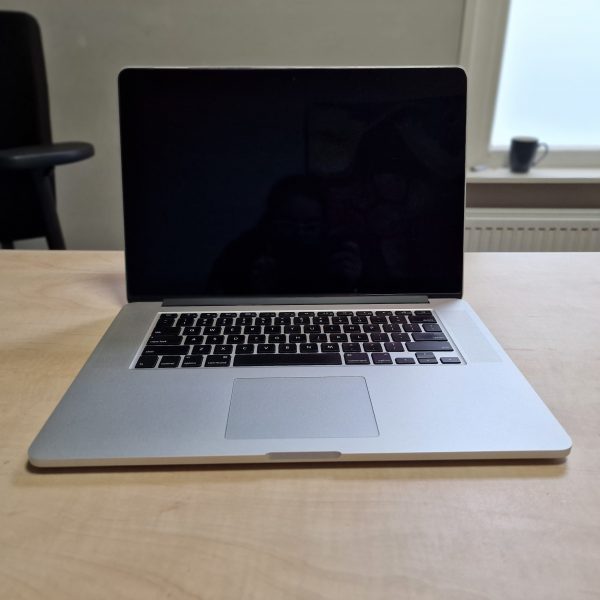 Apple MacBook Pro 15 Refurbished - Afbeelding 4